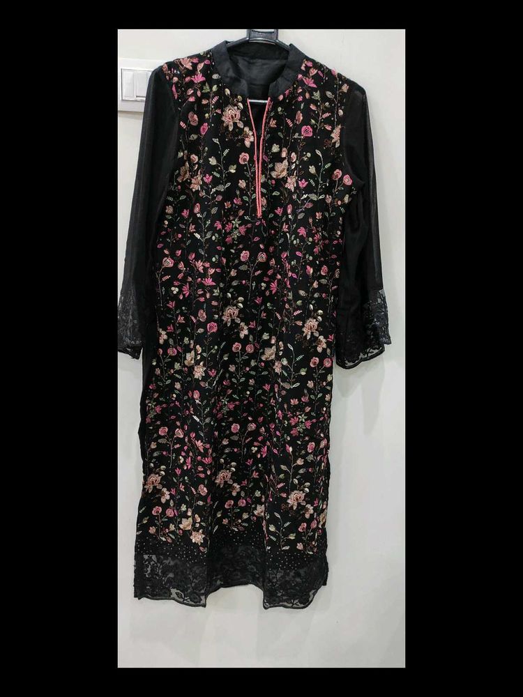 😍trending black Pakistani style dress
