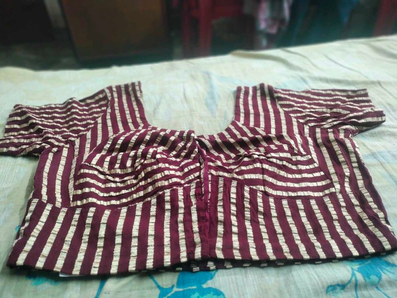 Combo 2 Blouses.