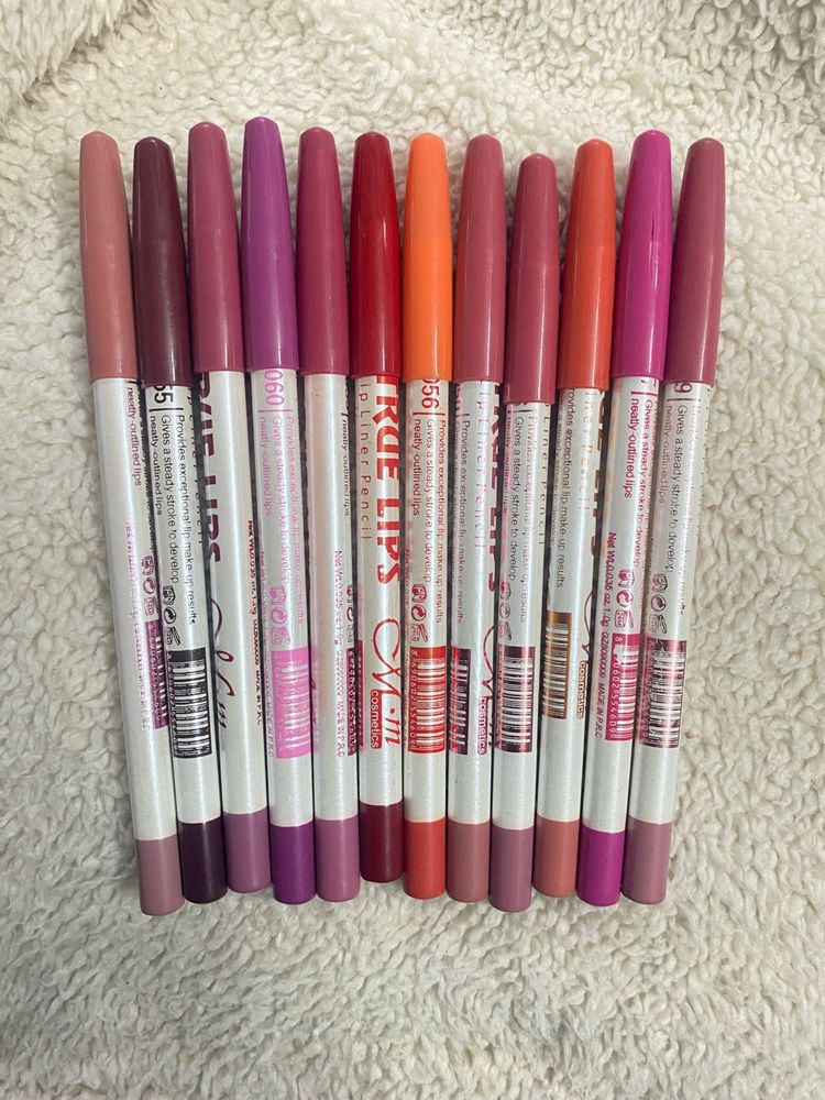 12 Pcs Multicolour Lip Liner ❤️