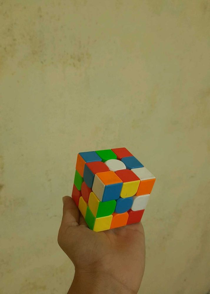 Rubik&#39;s Cube - Classic Puzzle