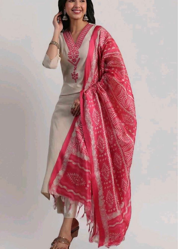 ​💖 Elegant Pink Ensemble: Embroidered Kurta with
