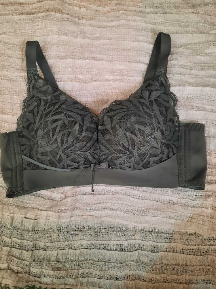 Floral Lace Comfort Bra