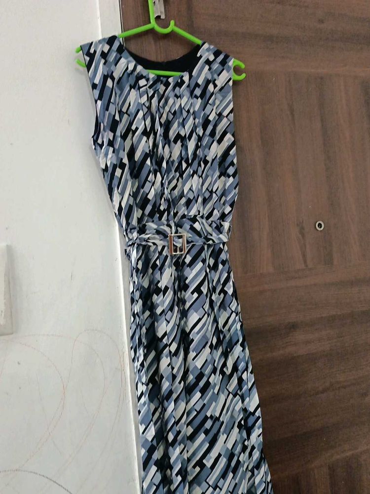 Abstract Print Maxi Dress