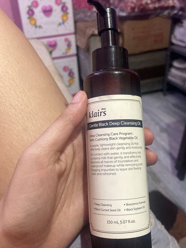 Klairs Gentle Black Deep Cleansing Oil