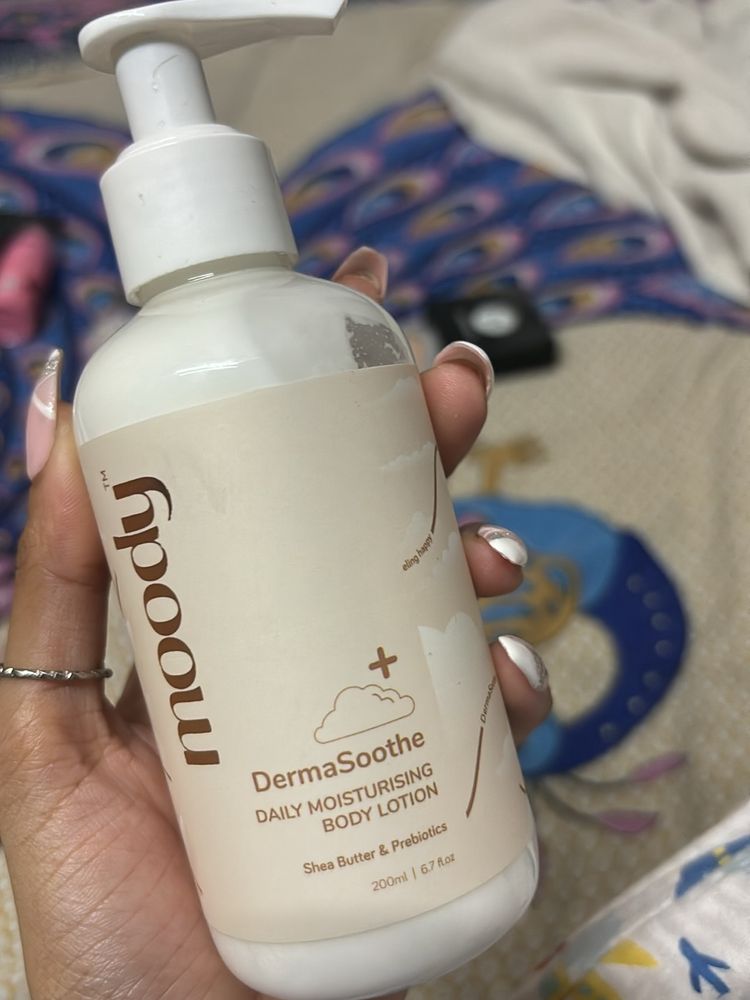 Moody body lotion
