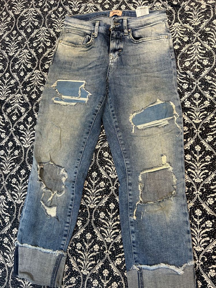 Only- Rugged Mid Rise Cropped Straight Fit Jeans