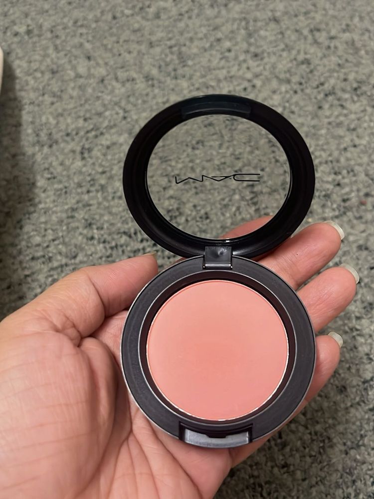 M.A.C Sheertone Blush - Peaches