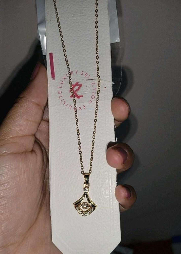 anti -Tarnish pendants