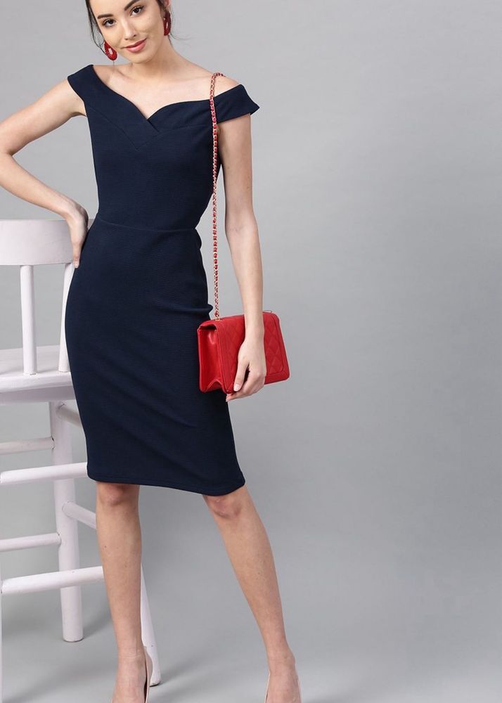 Women Solid Sheath dress