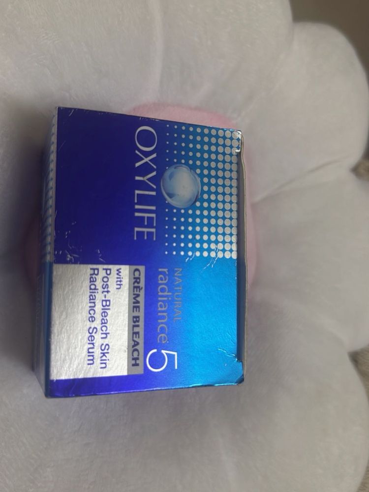 OxyLife Creme Bleach &amp; VLCC pearl Facial Kit