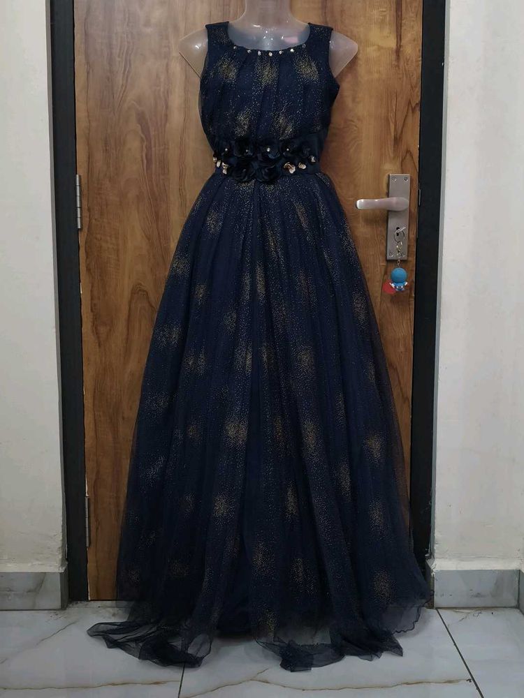 NEW ❤️ WITHOUT TAG..Elegant Navy Blue Gown