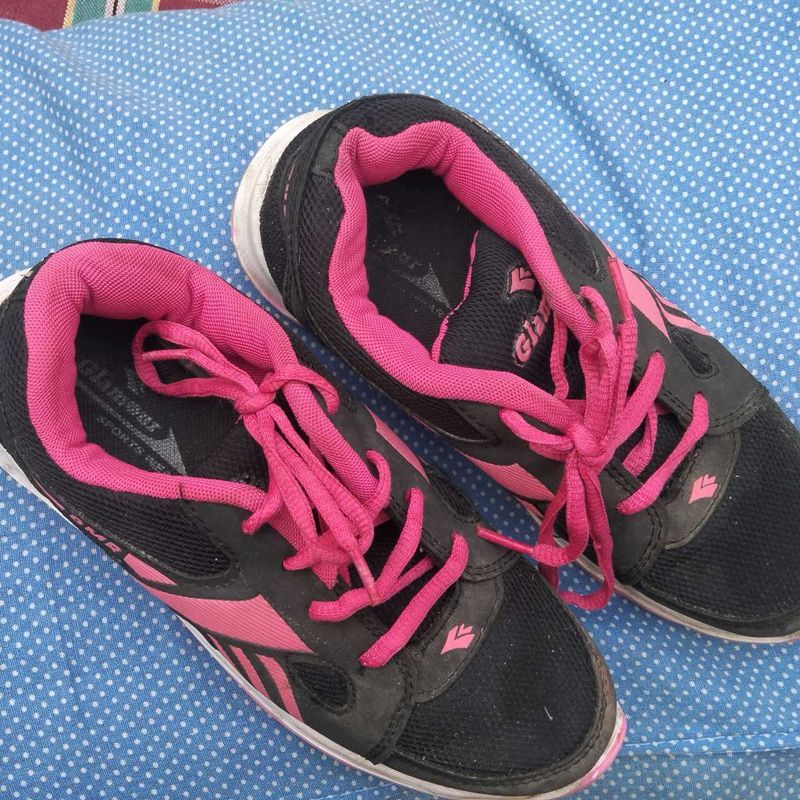 Black &amp; Pink Sneakers