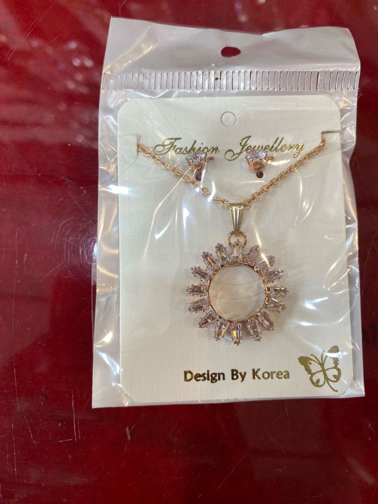 Chain Pendant