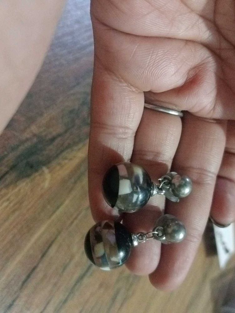 Three Pair Of Ear Rings