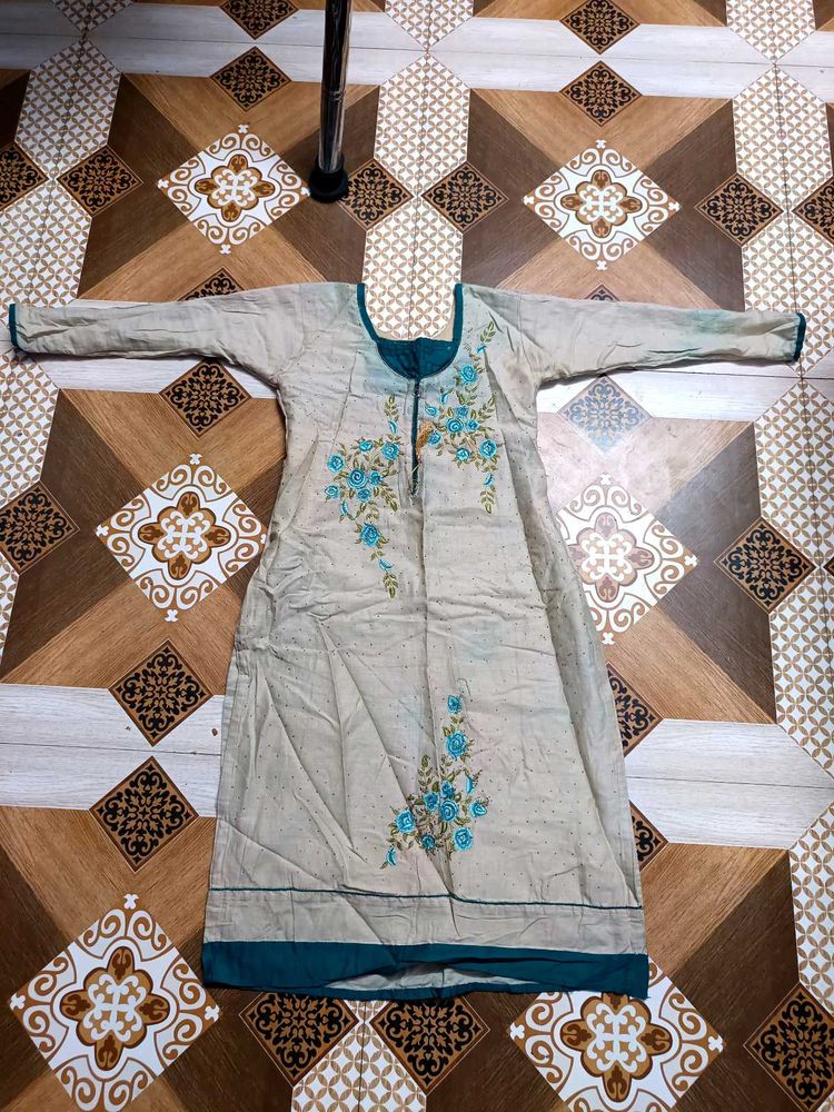 Women Kurta Set With Paint, Dupatta