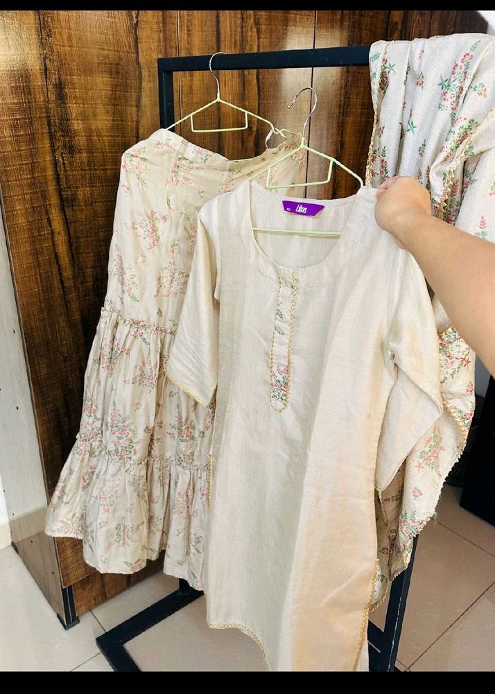 Elegant Kurta Set from &#34;Libas&#34;