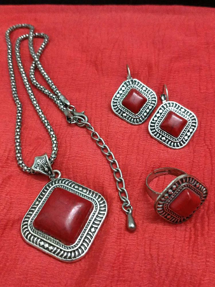 Red Stone Jewelry Set