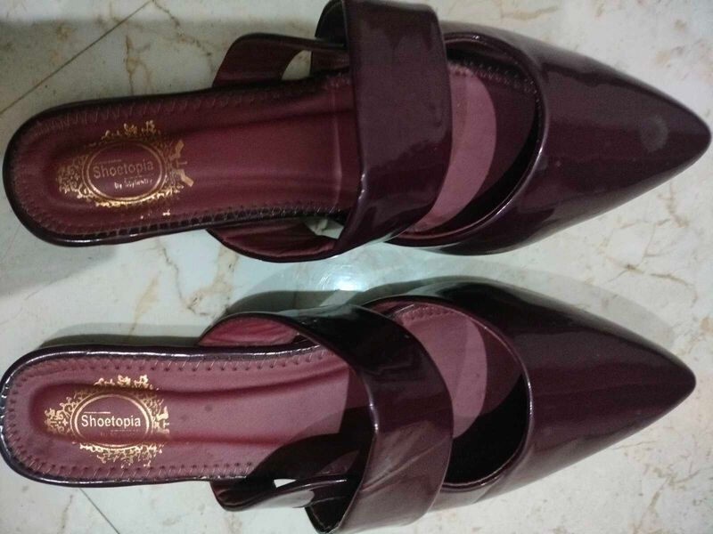 Burgundy Pointed Toe Mules