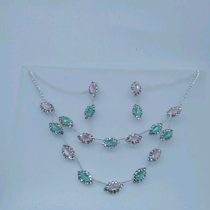 Brand New Double Layer Necklace Set