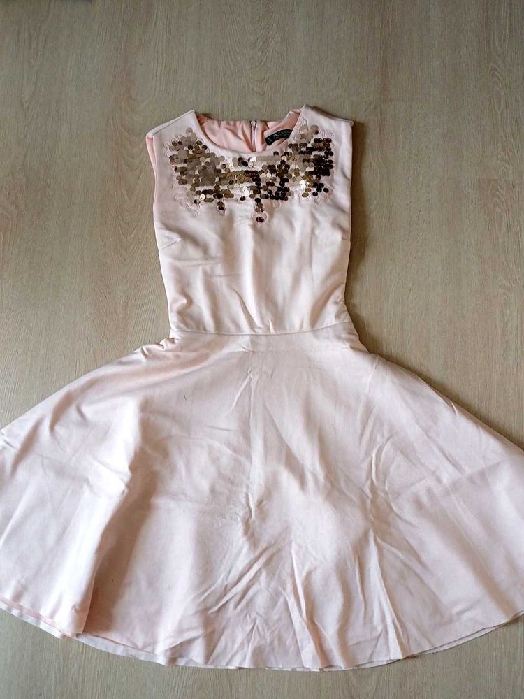 Peachy Pink Sequined Sleeveless Party Dress