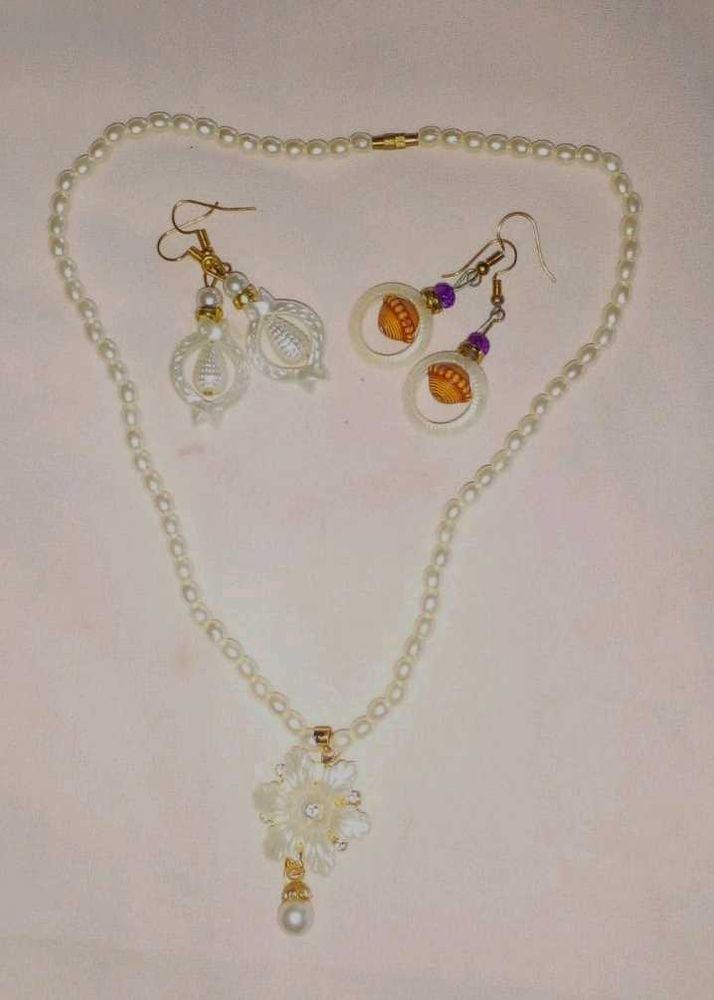 Pearl Necklace &amp; Earring Set