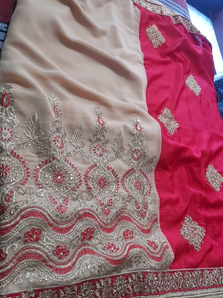 Cream Red Contrast Saree With Blouse Ready