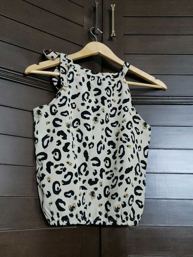 Animal Print Sleeveless Oneside Knot Top
