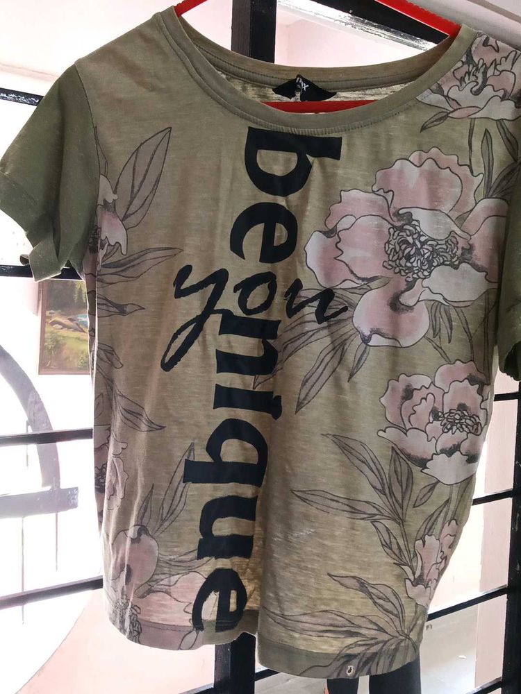 Floral &#39;Be You Unique &#39; Graphic Tee