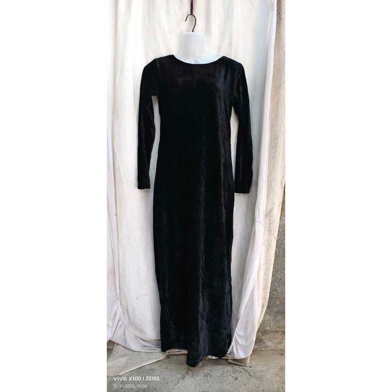 Elegant Black Velvet Maxi Dress