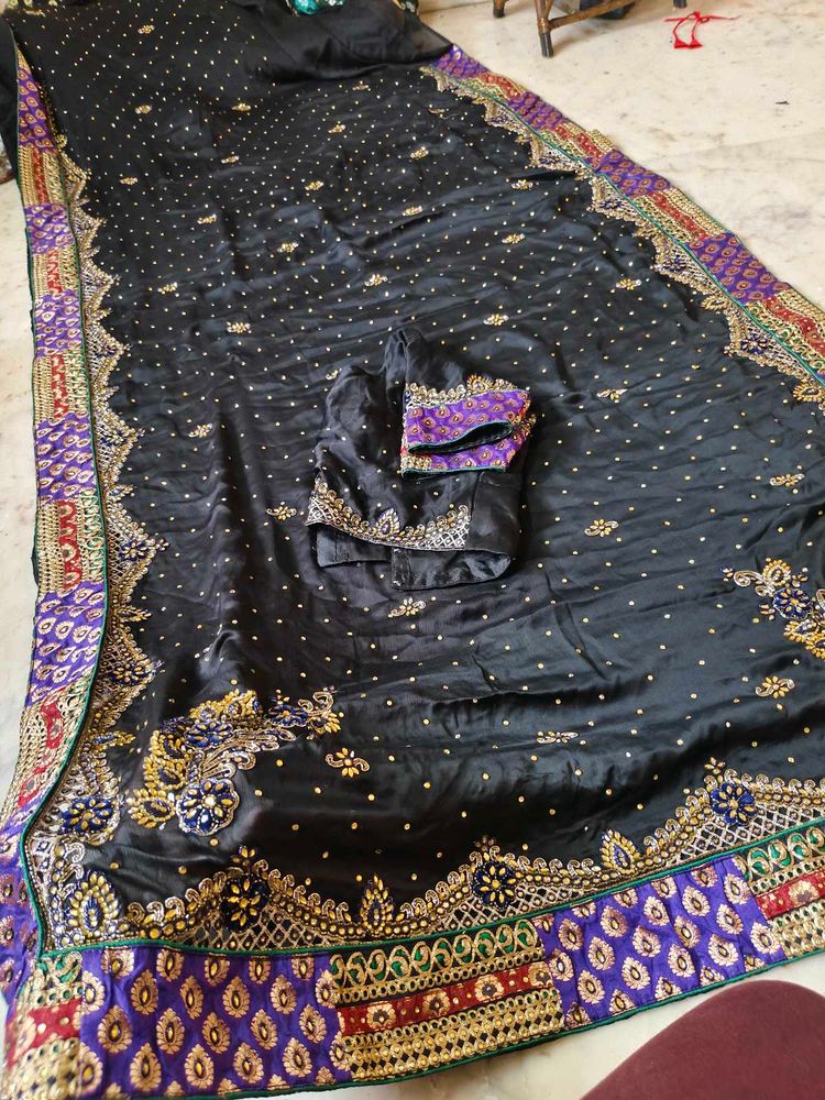 Elegant Black Saree with blouse 🔥