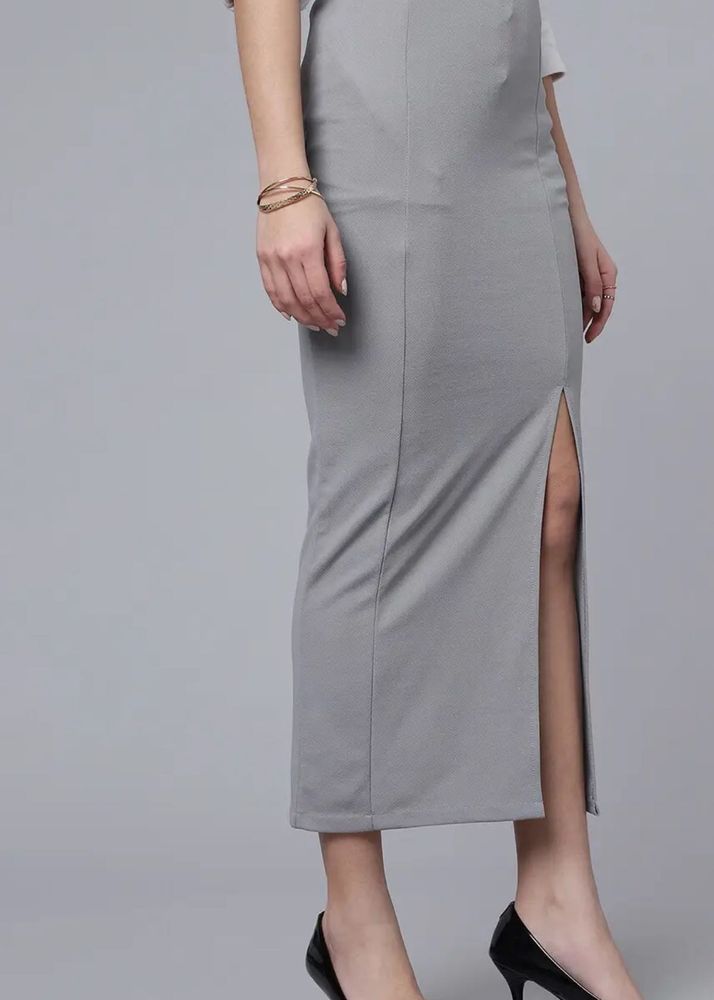 Elegant Grey Midi Pencil Skirt