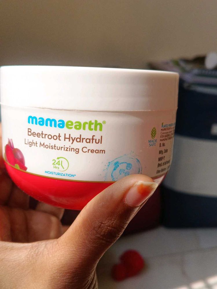 Mamaearth Beetroot Moisturizing Cream