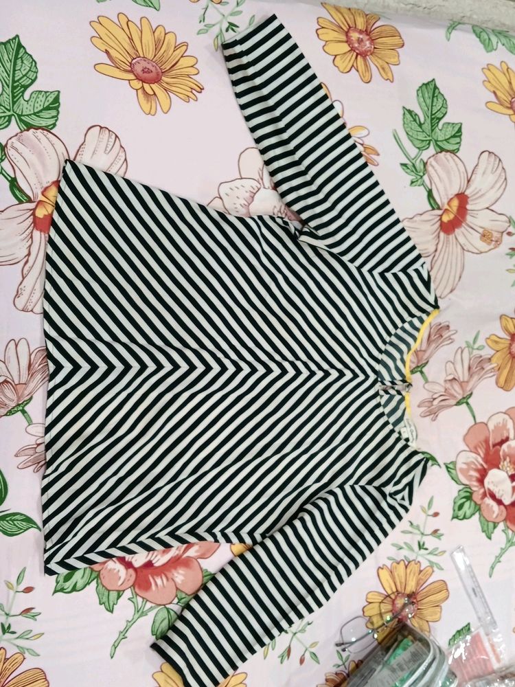 Black And White Stripes Top