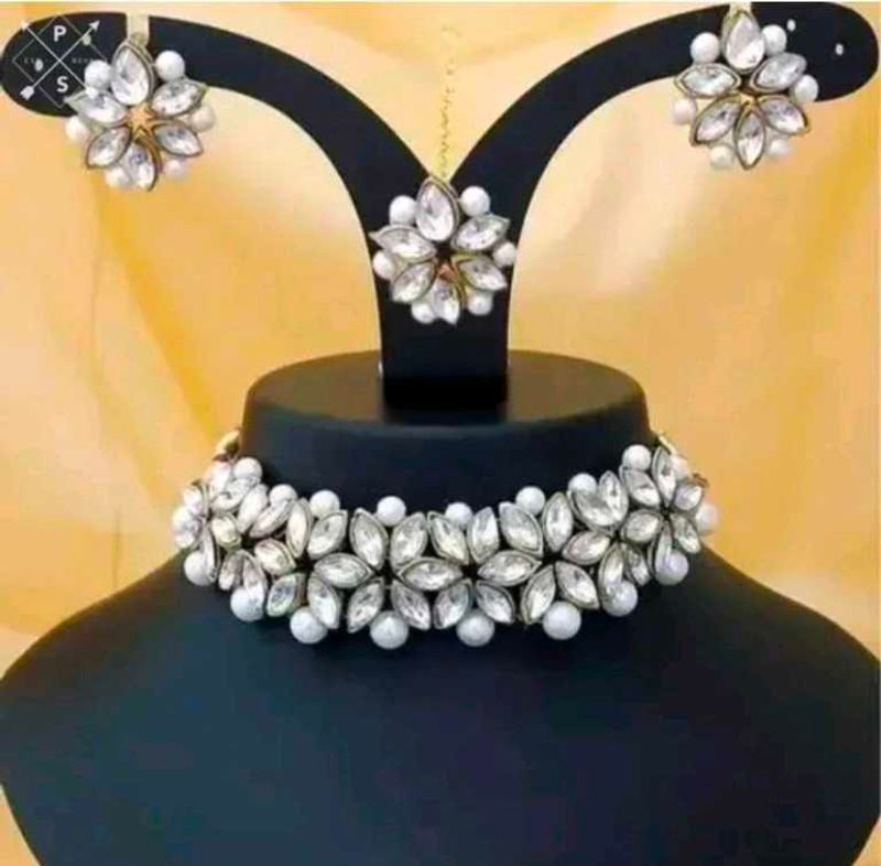 Elegant Choker Set