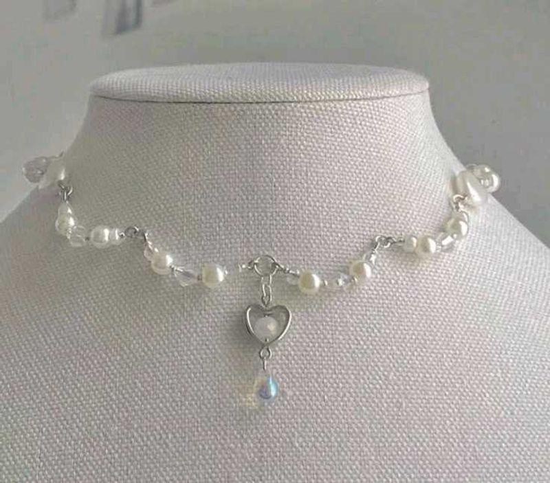 Pearl Heart Charm Choker