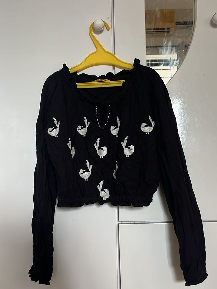 Black Bird Print Crop Top