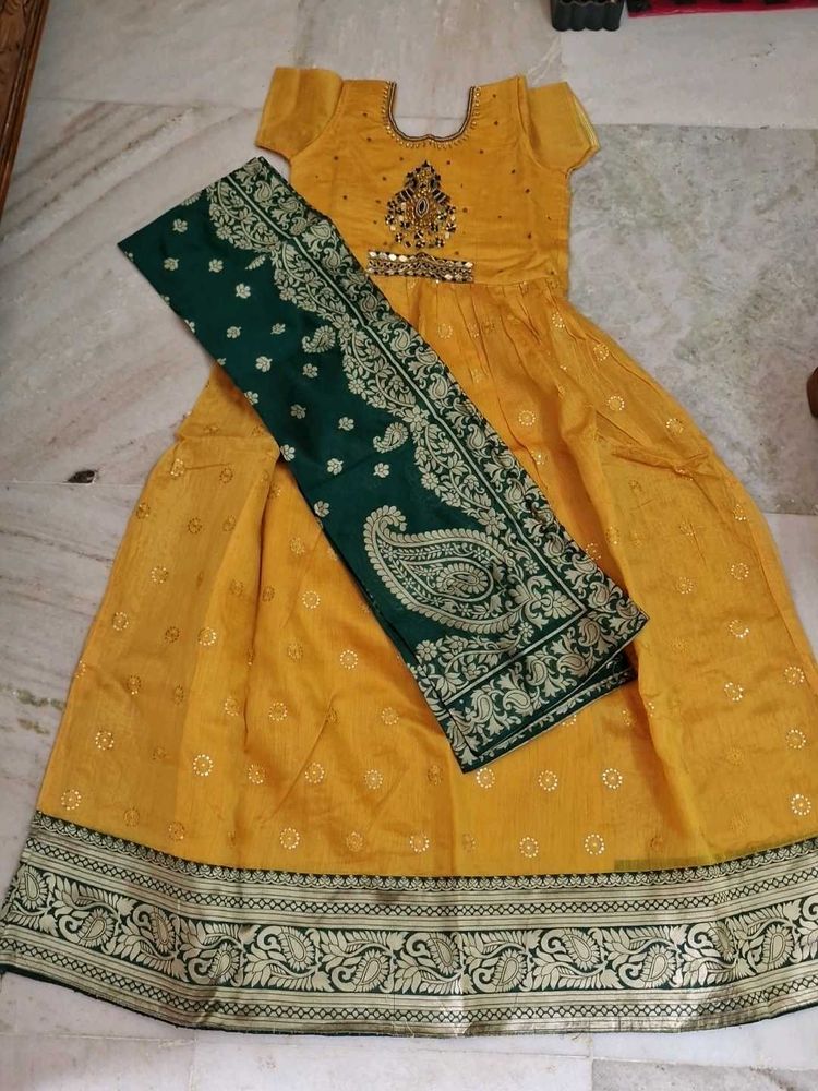 Women's Festive Yellow Dress &amp; Dupatta