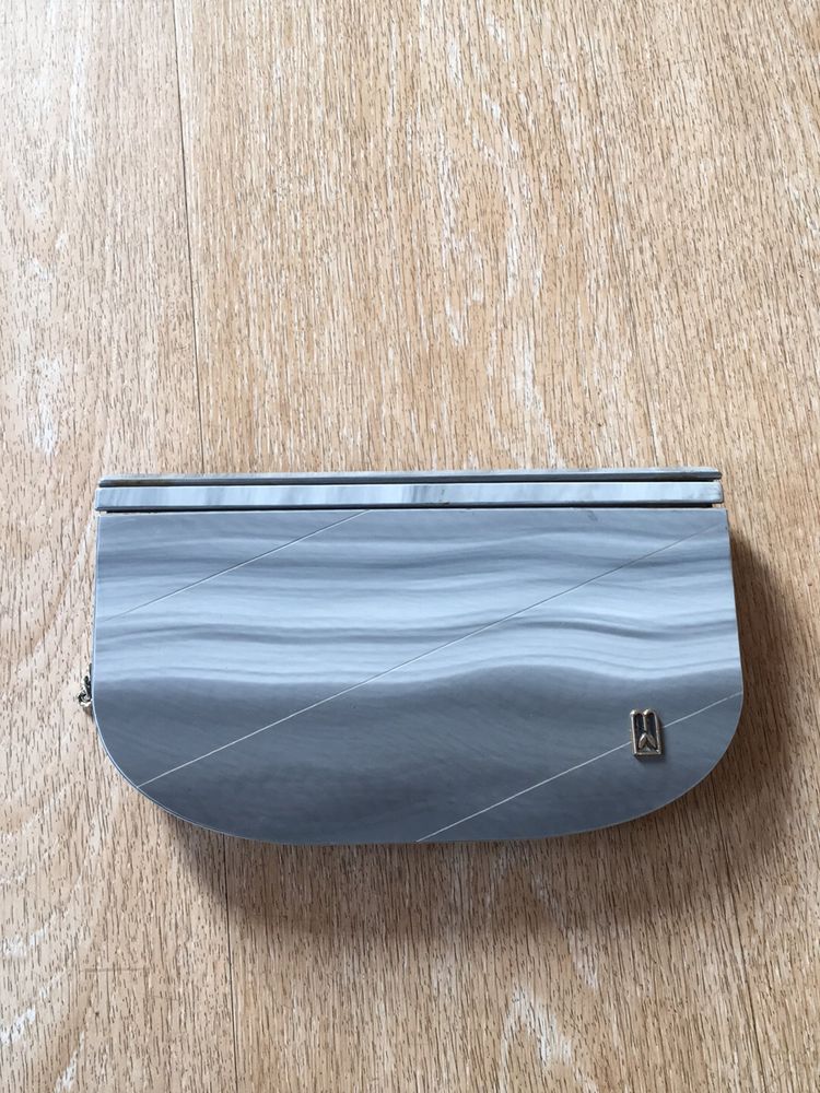 Preloved Women Clutch