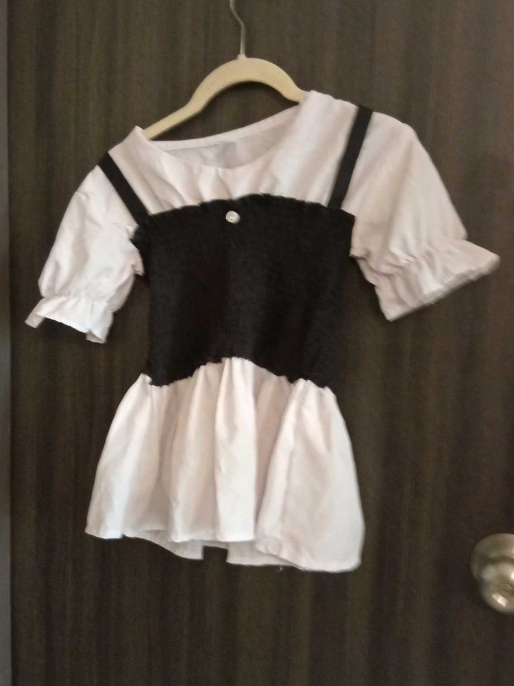 White &amp; Black Ruffle Top