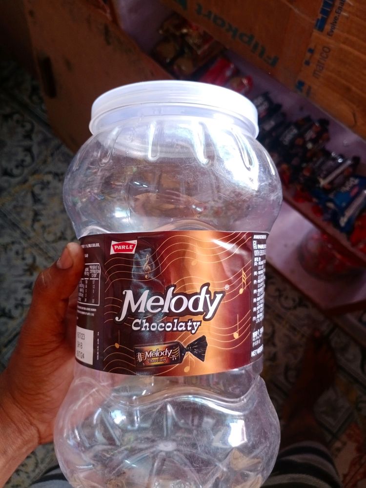 Package Contents: 3 Pieces Plastic Barni Container Set