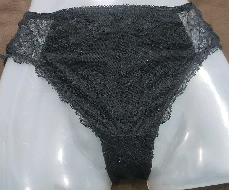 Lace Detail Briefs 🖤