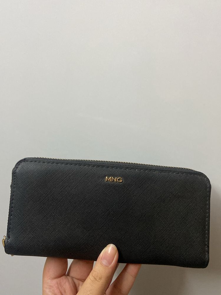 24 hr PRICE  DROP OG Mango wallet