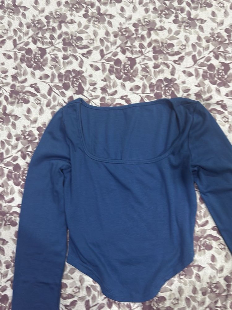 Blue Long Sleeve Top
