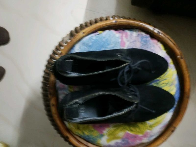 Stylish Black Formal Boots