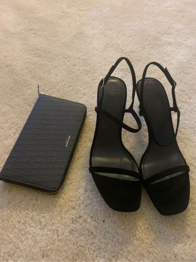 Massimo Dutti Elegant Black Heels US40, UK7