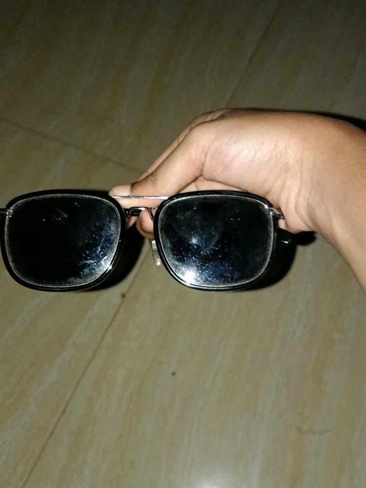 Square Framed Sunglasses