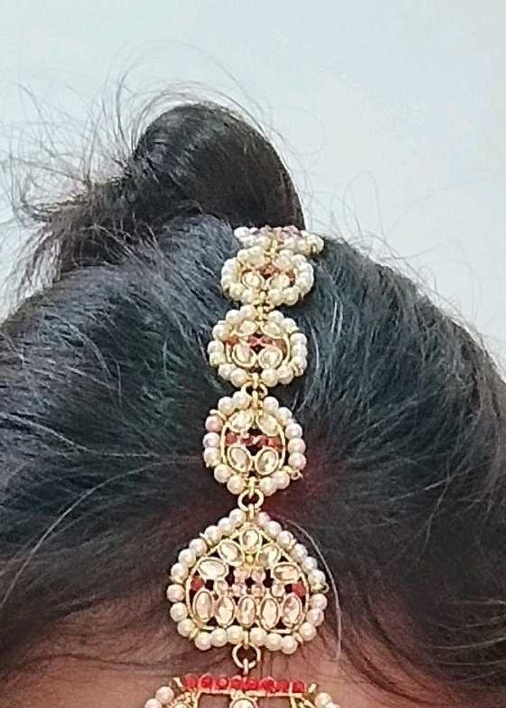 Elegant Tikka Headpiece