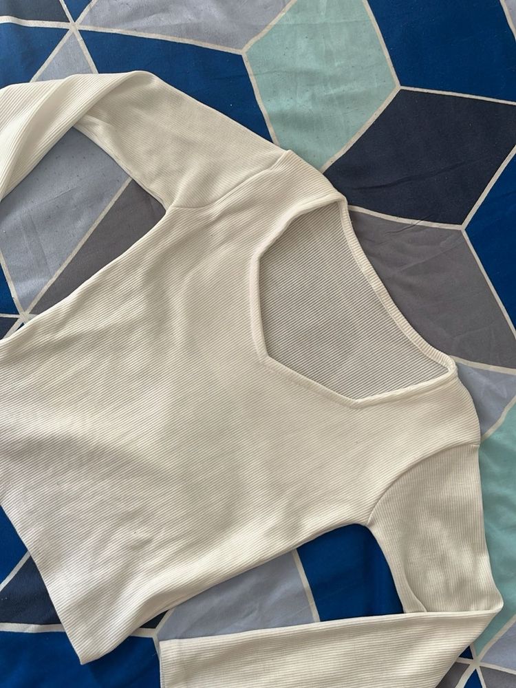 Cute White Long Sleeve Crop Top