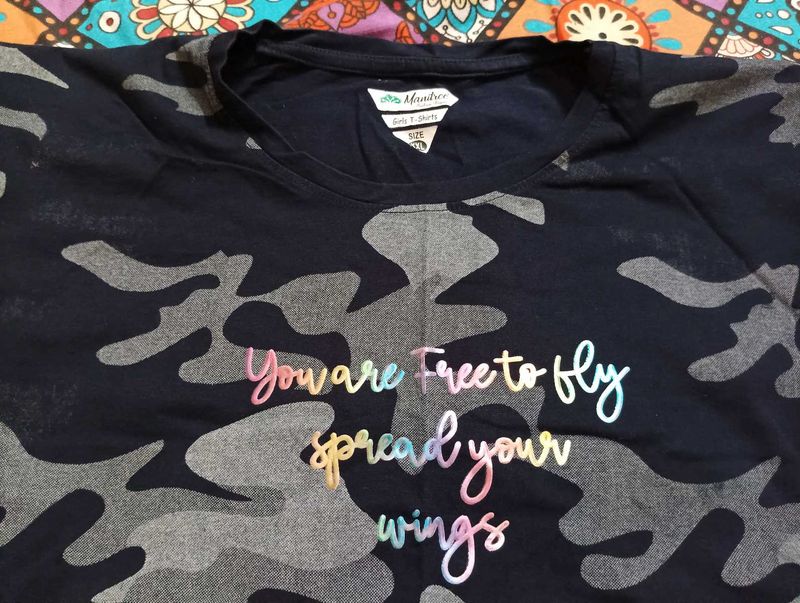 Camouflage Print T-shirt