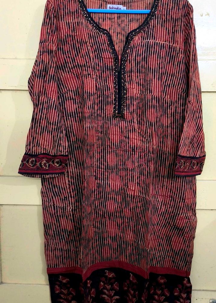 Elegant Plus Size Printed Kurta With Embroidery